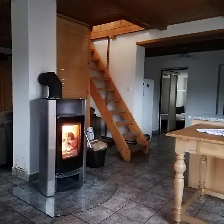 V Ceskem Raji U Prachovskych Skal - Mala Pro 4 - Velka Pro Az 7 Osob - V Soukromi Lodge