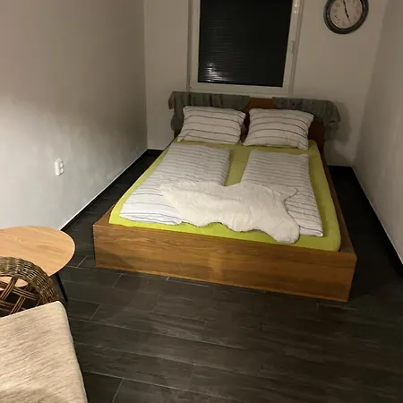 V Ceskem Raji U Prachovskych Skal - Mala Pro 4 - Velka Pro Az 7 Osob - V Soukromi Lodge