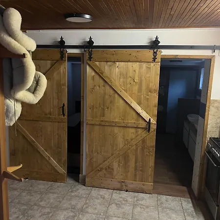 V Ceskem Raji U Prachovskych Skal - Mala Pro 4 - Velka Pro Az 7 Osob - V Soukromi Lodge