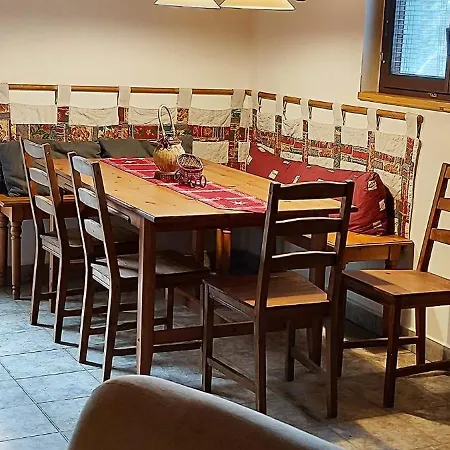 V Ceskem Raji U Prachovskych Skal - Mala Pro 4 - Velka Pro Az 7 Osob - V Soukromi Jicin